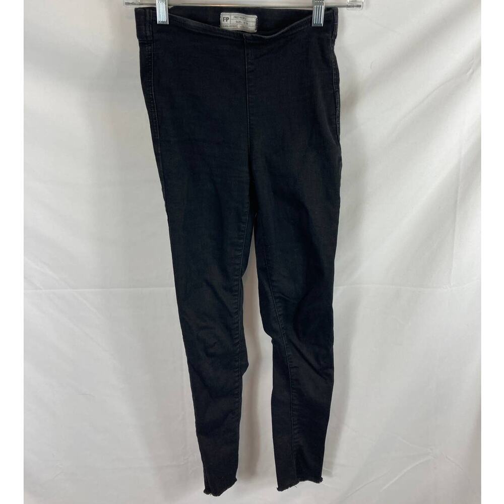 Free People Slim Fit Pull on Jean Raw Hem Size 24